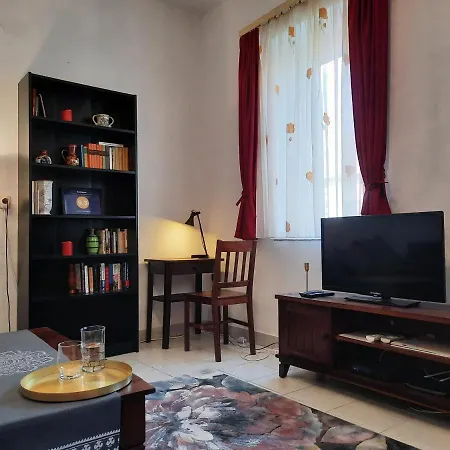 アパート Istvan Vendeghaz *