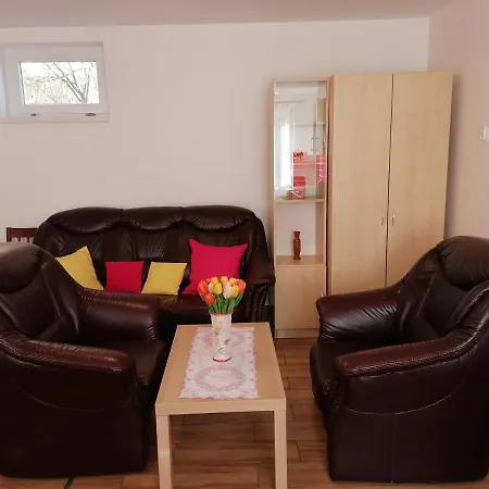 アパート Istvan Vendeghaz *