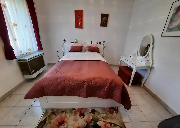 Istvan Vendeghaz Apartmán *